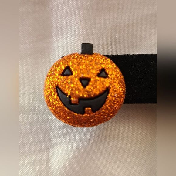 Sparkly Orange Glitter and Black Jack-O-Latern Pumpkin 1" Earrings - Picture 2 of 3